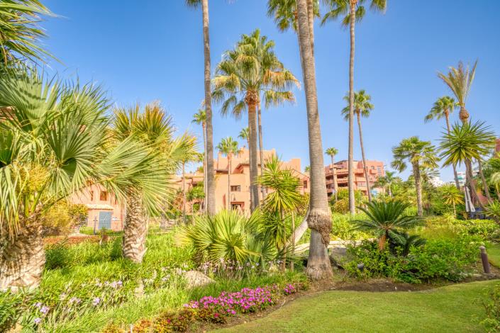 Image No.15-3 Bed Apartment for sale