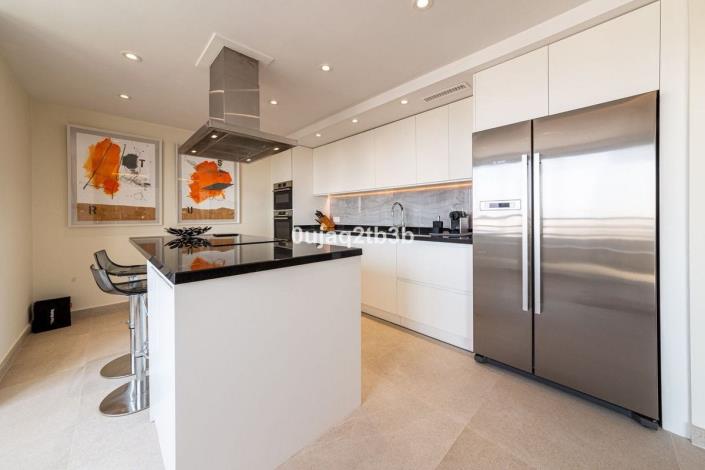 Image No.8-3 Bed Apartment for sale