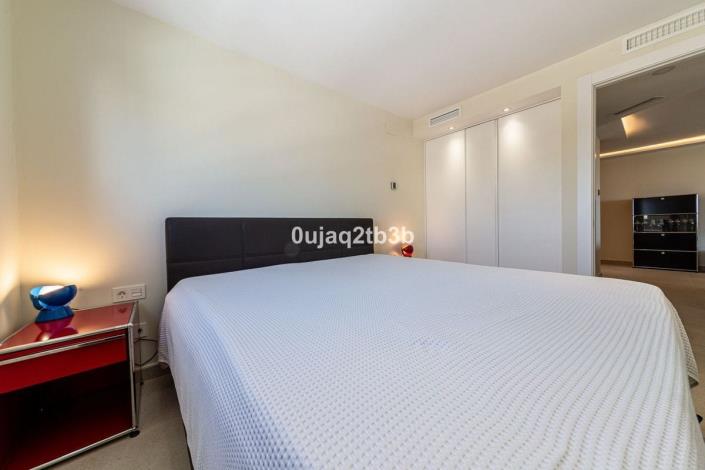 Image No.18-3 Bed Apartment for sale