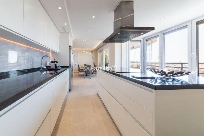 Image No.41-3 Bed Apartment for sale