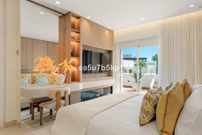 Image No.22-3 Bed Penthouse for sale