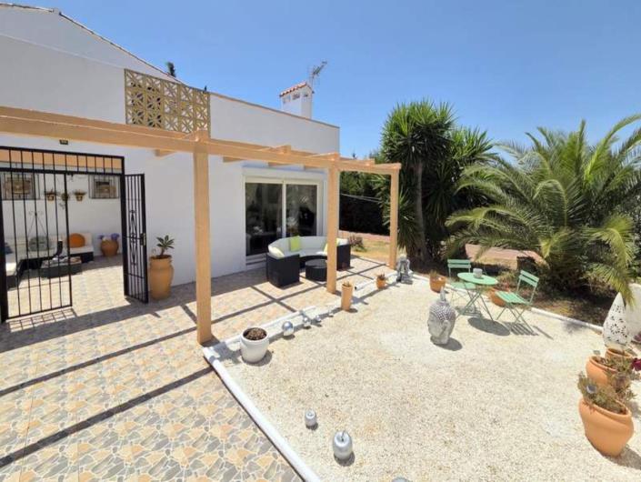 Image No.27-5 Bed Villa / Detached for sale