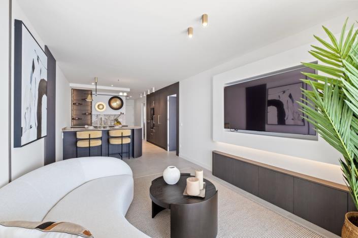 Image No.12-2 Bed Apartment for sale