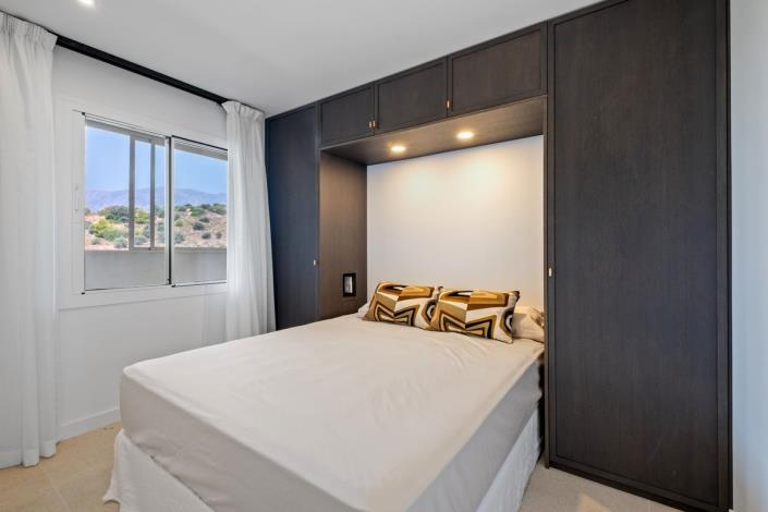 Image No.18-2 Bed Apartment for sale