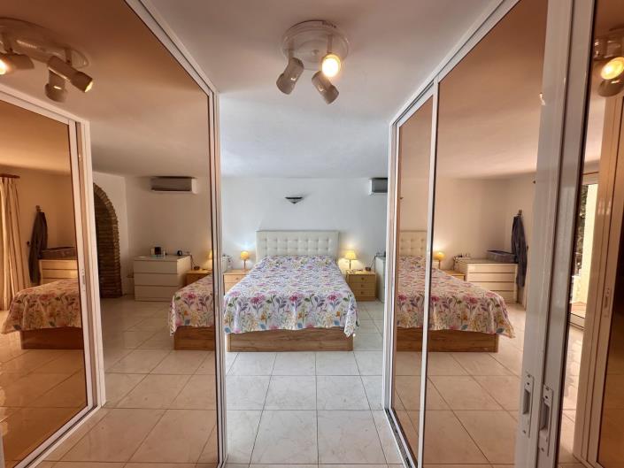 Image No.41-4 Bed House/Villa for sale