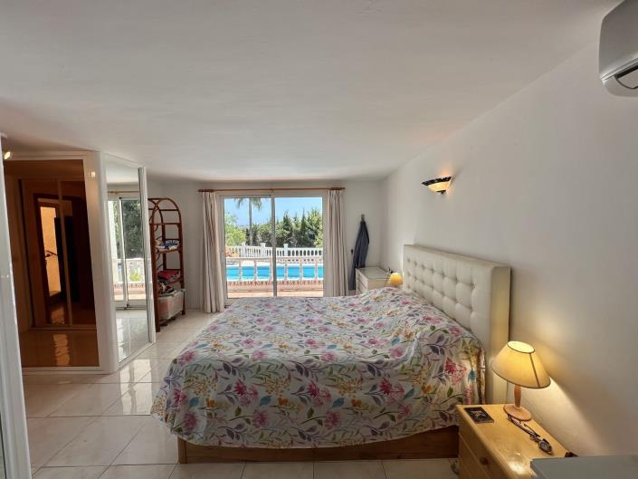 Image No.42-4 Bed House/Villa for sale