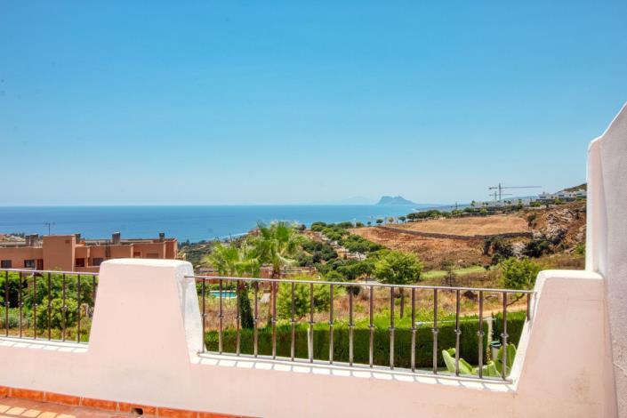 Image No.20-4 Bed Townhouse for sale