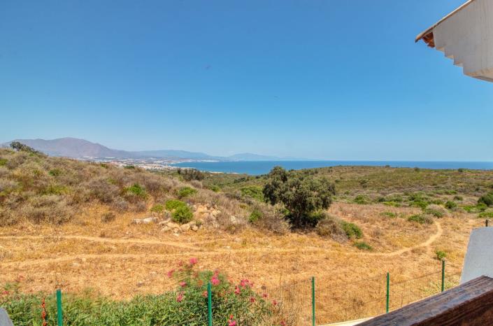 Image No.27-4 Bed Townhouse for sale