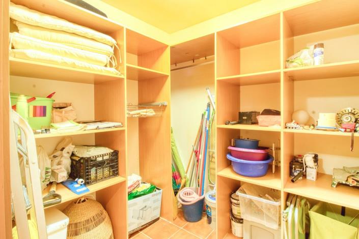 Image No.44-4 Bed Townhouse for sale