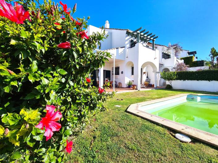 Image No.12-3 Bed Semi-Detached for sale