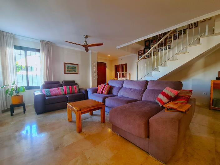 Image No.22-3 Bed Semi-Detached for sale