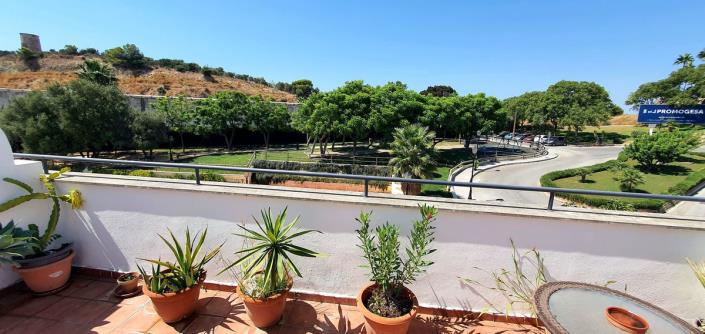 Image No.2-4 Bed Townhouse for sale