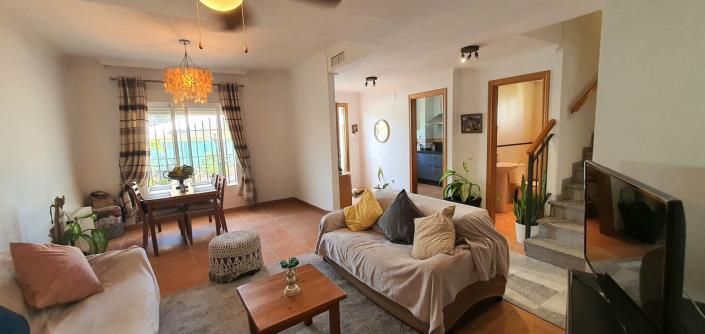 Image No.9-4 Bed Townhouse for sale