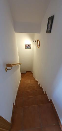 Image No.12-4 Bed Townhouse for sale