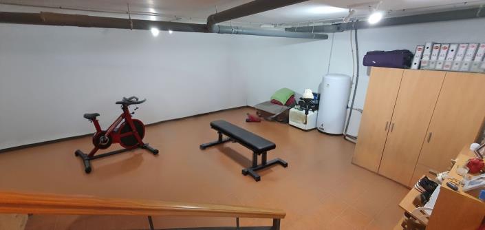 Image No.13-4 Bed Townhouse for sale