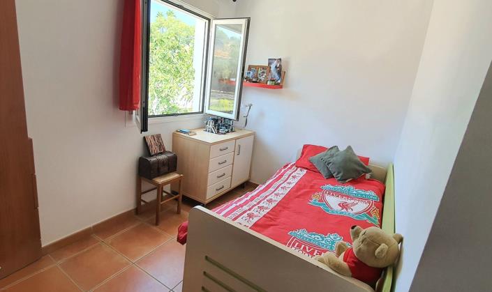 Image No.16-4 Bed Townhouse for sale