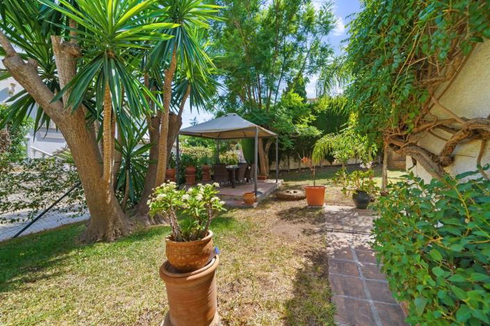Image No.1-3 Bed Villa for sale
