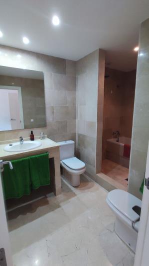 Image No.20-3 Bed Apartment for sale