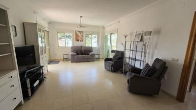 8-e64a9055bba3e77ac8aca3b893cdf826