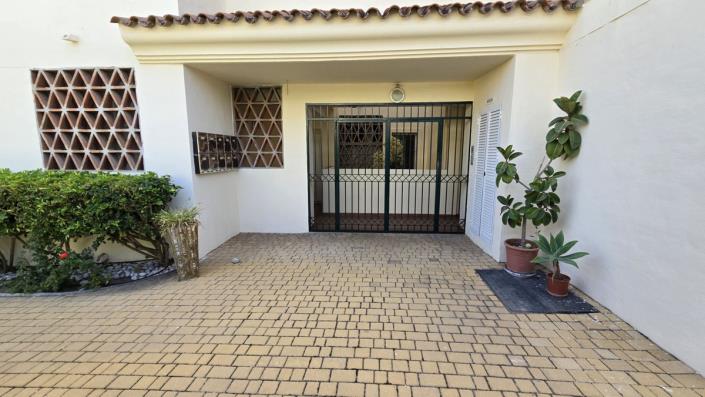 Image No.27-2 Bed Apartment for sale