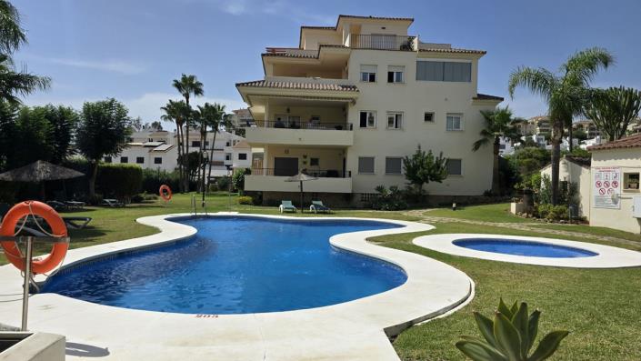 Image No.32-2 Bed Apartment for sale