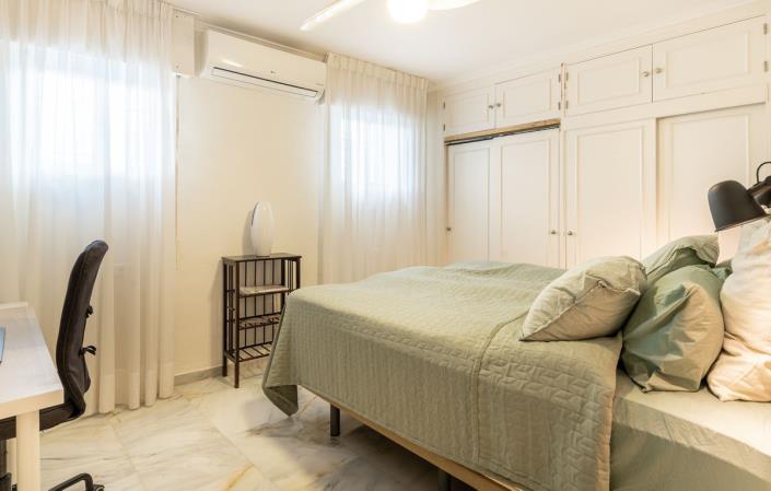 Image No.19-3 Bed Apartment for sale