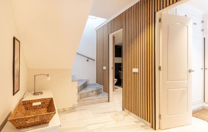 Image No.20-3 Bed Apartment for sale