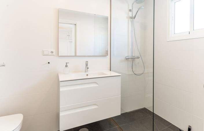 Image No.25-3 Bed Apartment for sale