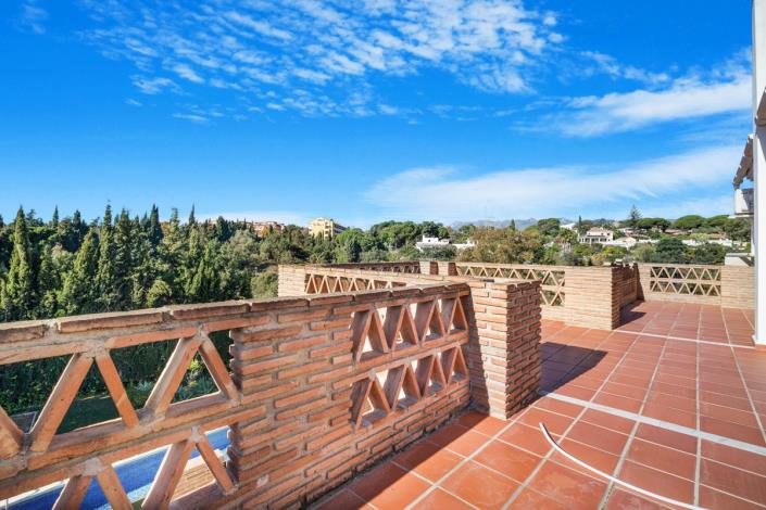 Image No.18-4 Bed Villa / Detached for sale