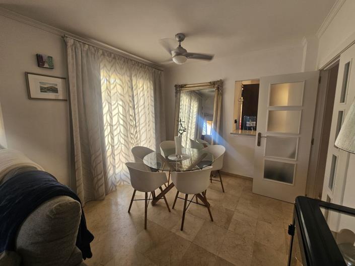 Image No.7-4 Bed Semi-Detached for sale