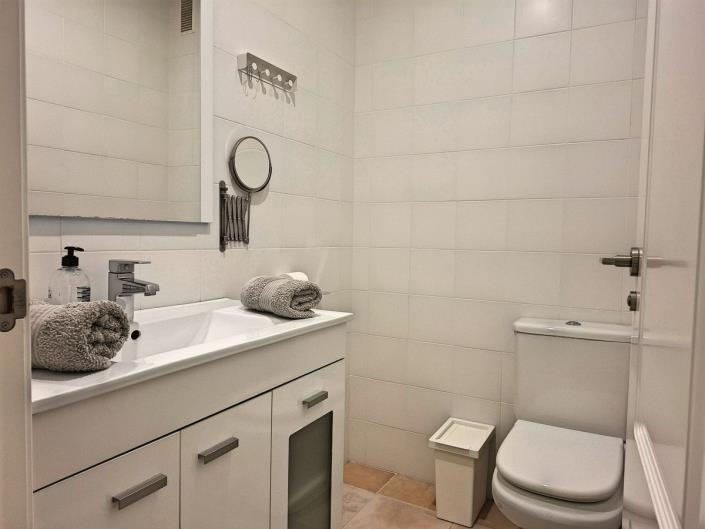 Image No.17-2 Bed Apartment for sale