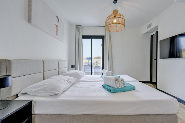 Image No.38-3 Bed Apartment for sale