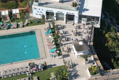 39-a493fe9149752455d4aa759b42ca0ea1