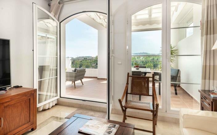 Image No.15-2 Bed Apartment for sale