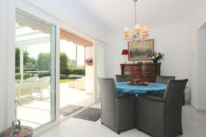 Image No.22-4 Bed Villa / Detached for sale