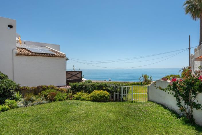 Image No.13-4 Bed Semi-Detached for sale