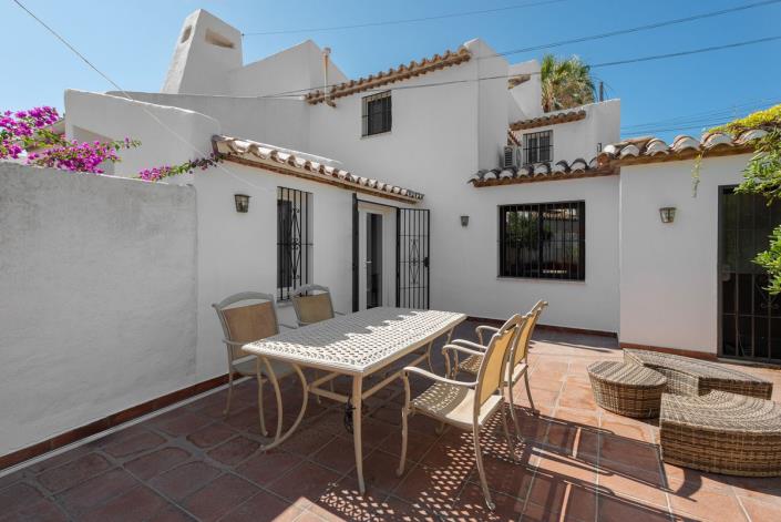 Image No.26-4 Bed Semi-Detached for sale