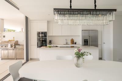 8-e64a9055bba3e77ac8aca3b893cdf826