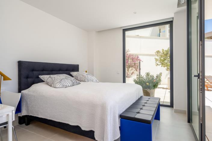 Image No.13-3 Bed Apartment for sale