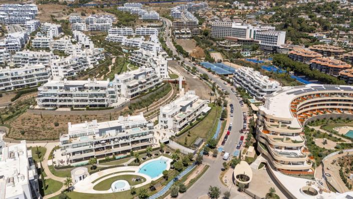 Image No.32-3 Bed Apartment for sale