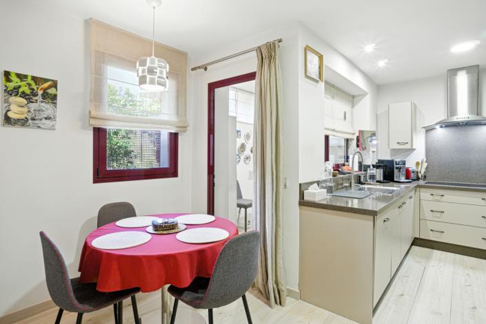 Image No.9-3 Bed Townhouse for sale