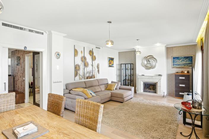 Image No.17-3 Bed Townhouse for sale