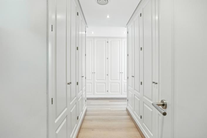 Image No.37-3 Bed Townhouse for sale