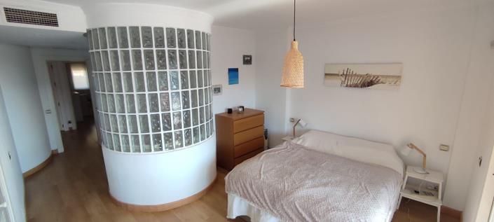 Image No.3-3 Bed Apartment for sale