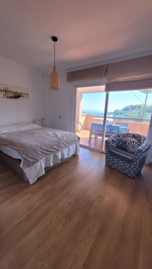 Image No.13-3 Bed Apartment for sale