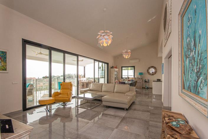 Image No.14-4 Bed Villa for sale