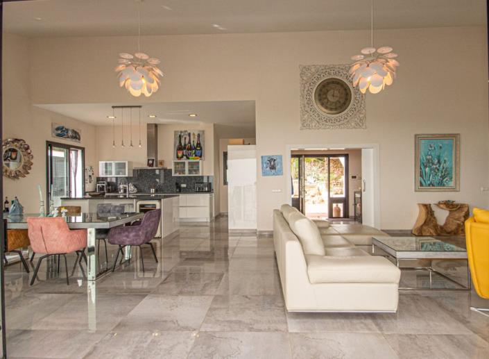 Image No.18-4 Bed Villa for sale