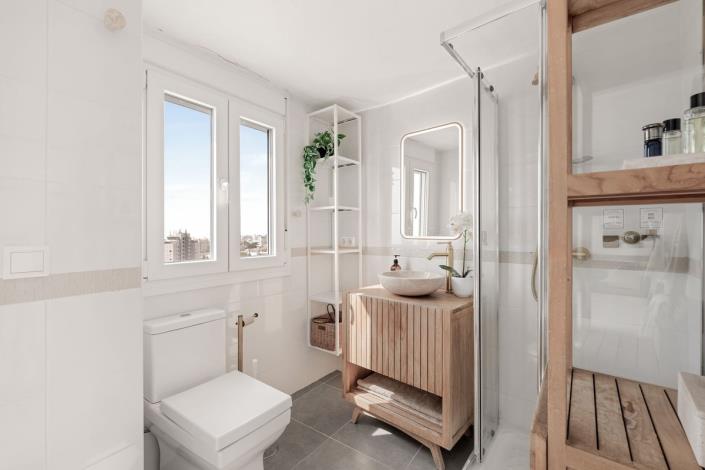 Image No.3-3 Bed Townhouse for sale