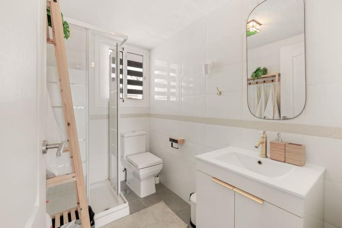 Image No.2-3 Bed Townhouse for sale