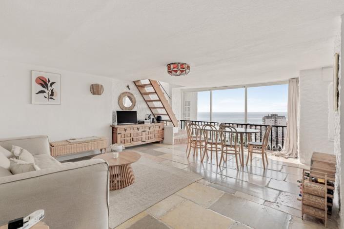 Image No.13-3 Bed Townhouse for sale